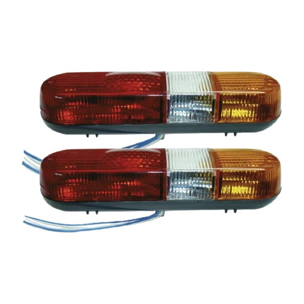Faro trasero tricolor rectangular