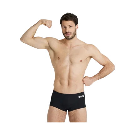 Sungón tiro bajo Solid negro 550 Arena